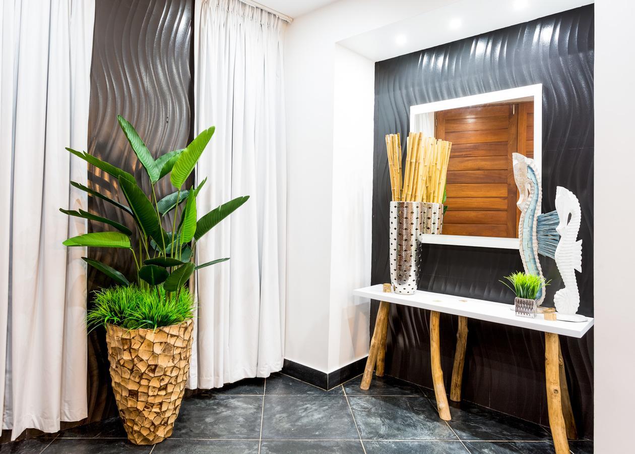 Casa Esferica 4*