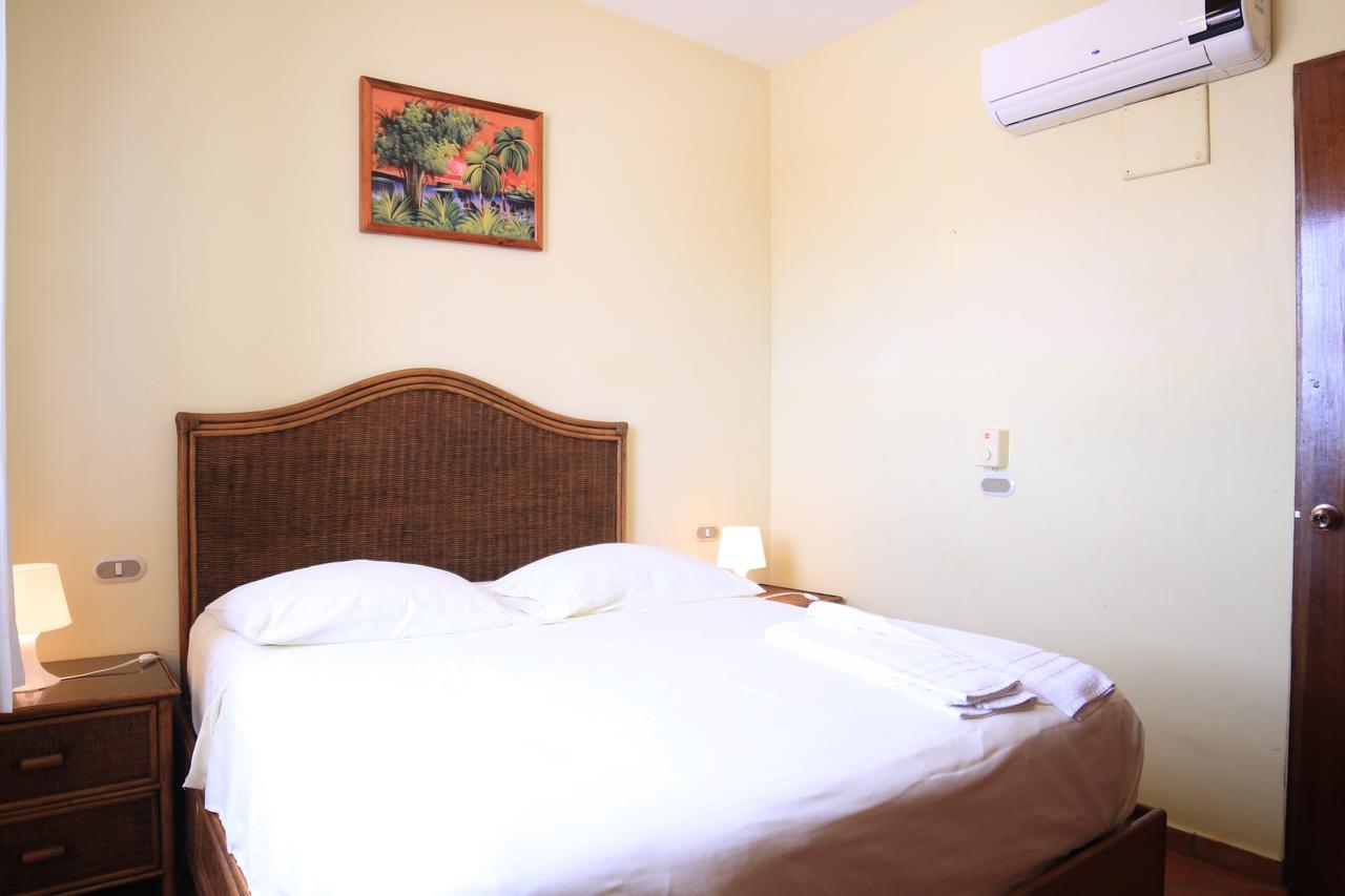 Resort Residencial Las Palmeras De Willy Boca Chica