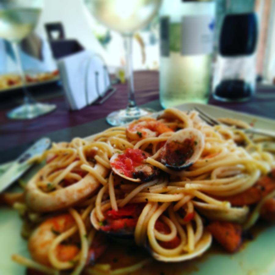 Via Emilia B&B Restaurante Bed & Breakfast