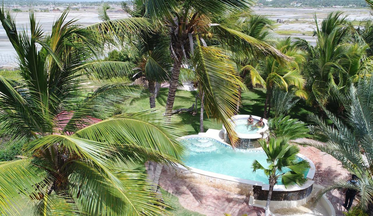 Los Jardines Hotel San Fernando de Monte Cristi