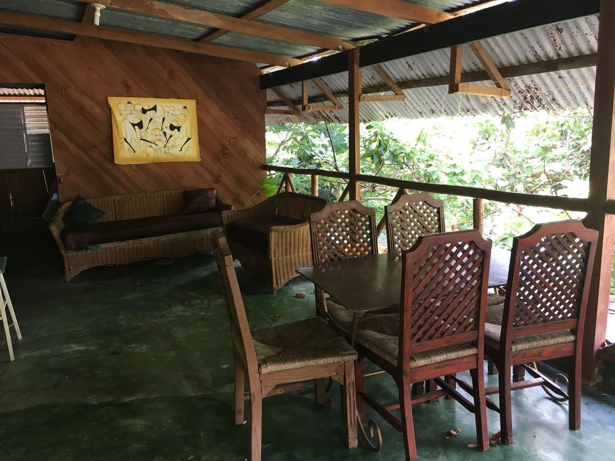 Riverside Private Lodge