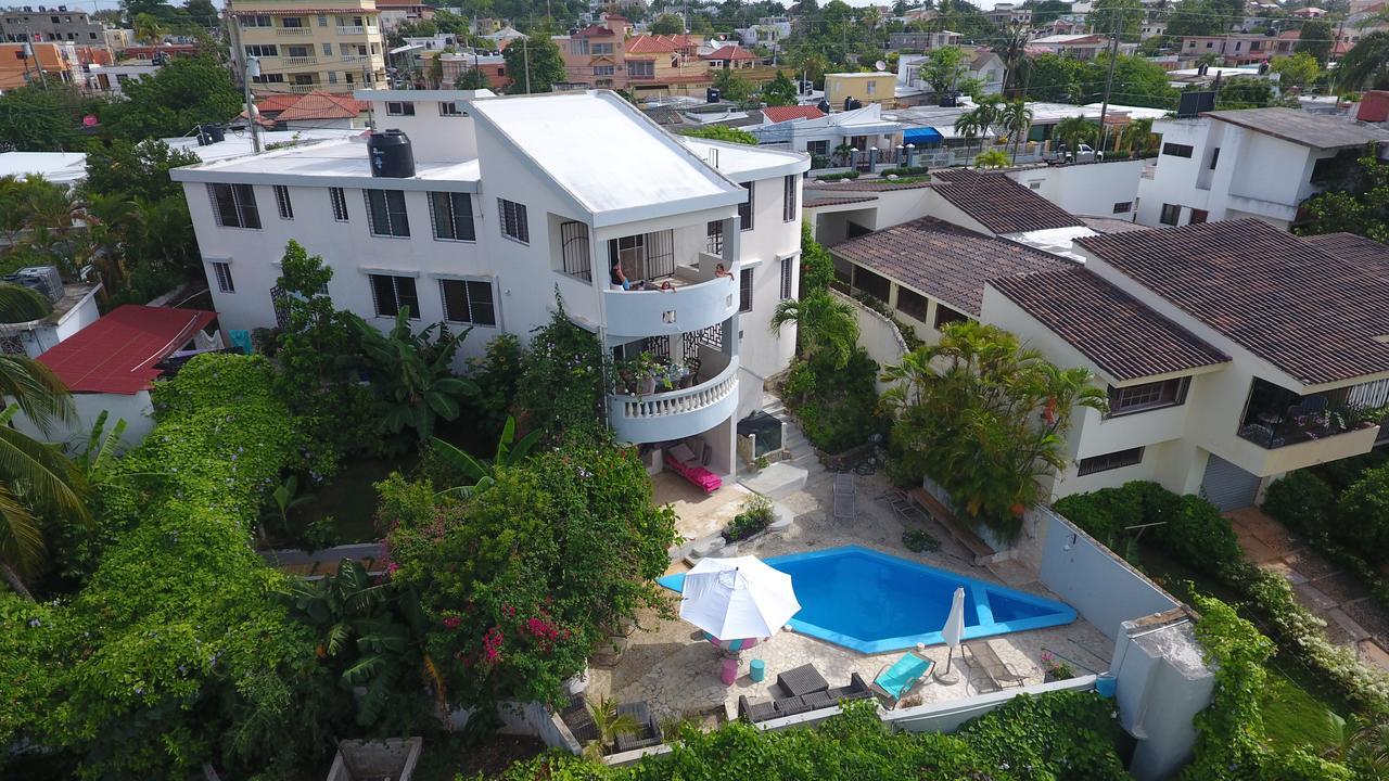 Guest house Chambres D'hotes *