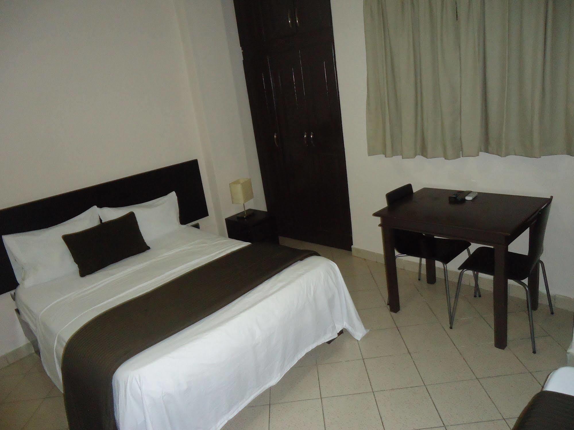Ob Studios Aparthotel 2*