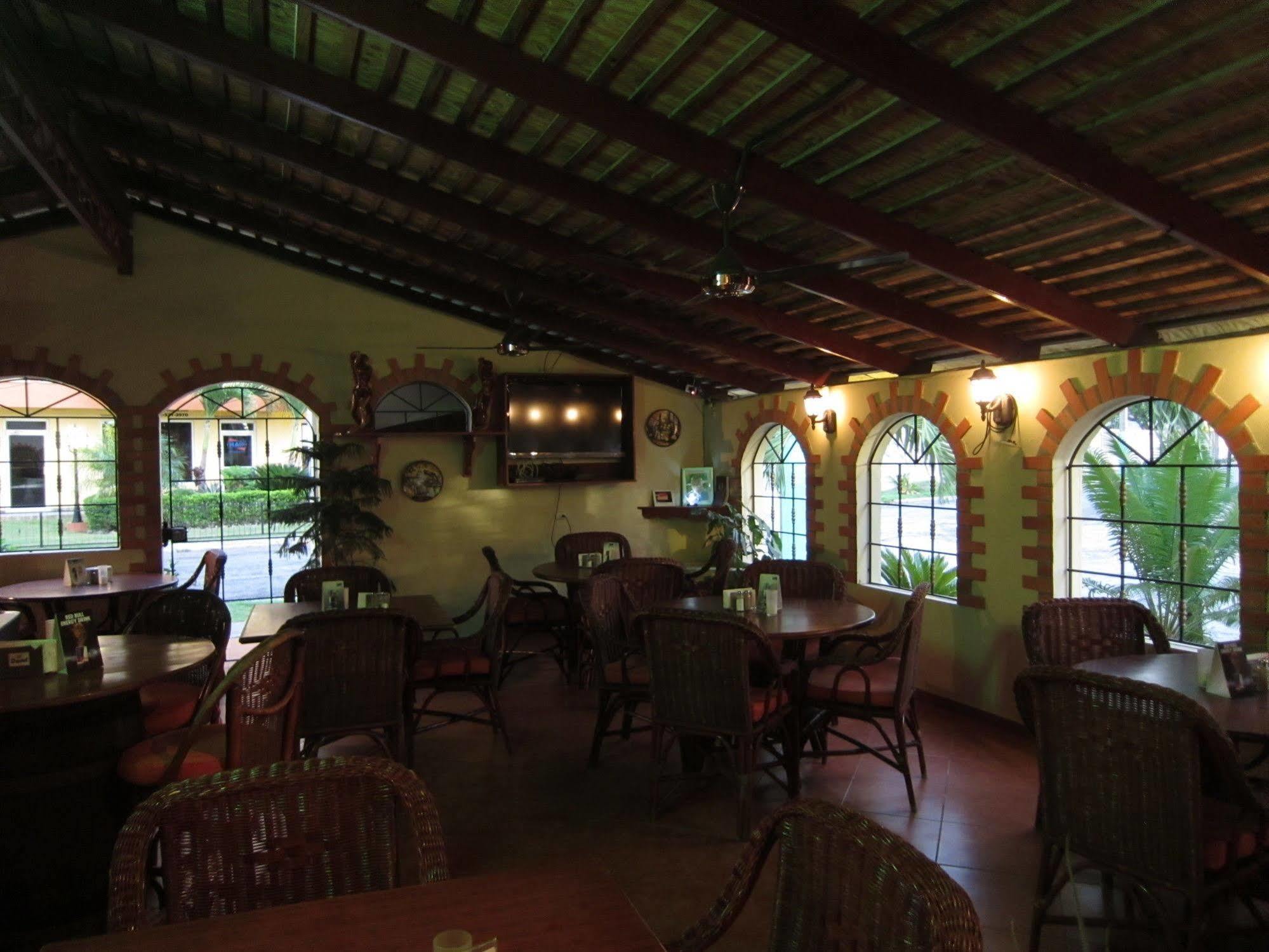 Hotel Don Andres