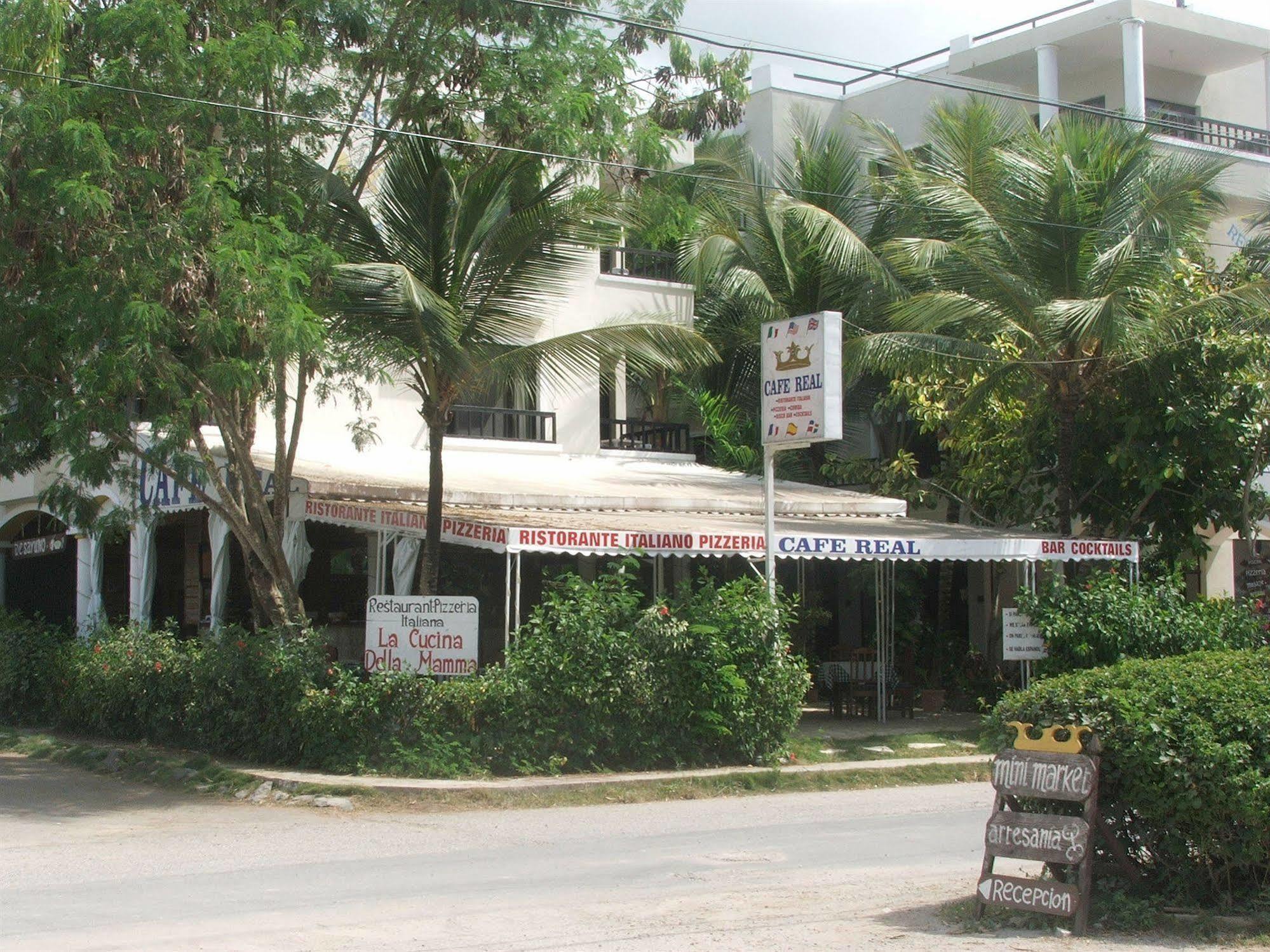 Hotel Plaza Real 3*