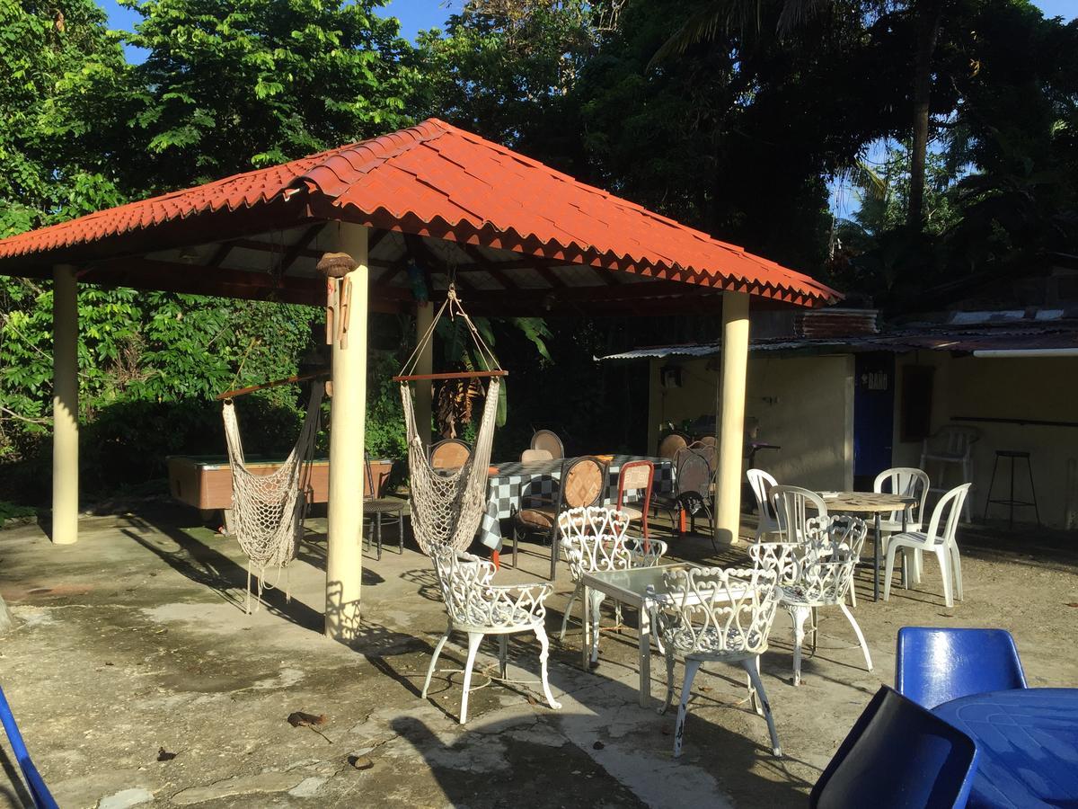 Lodge Riverside Private *