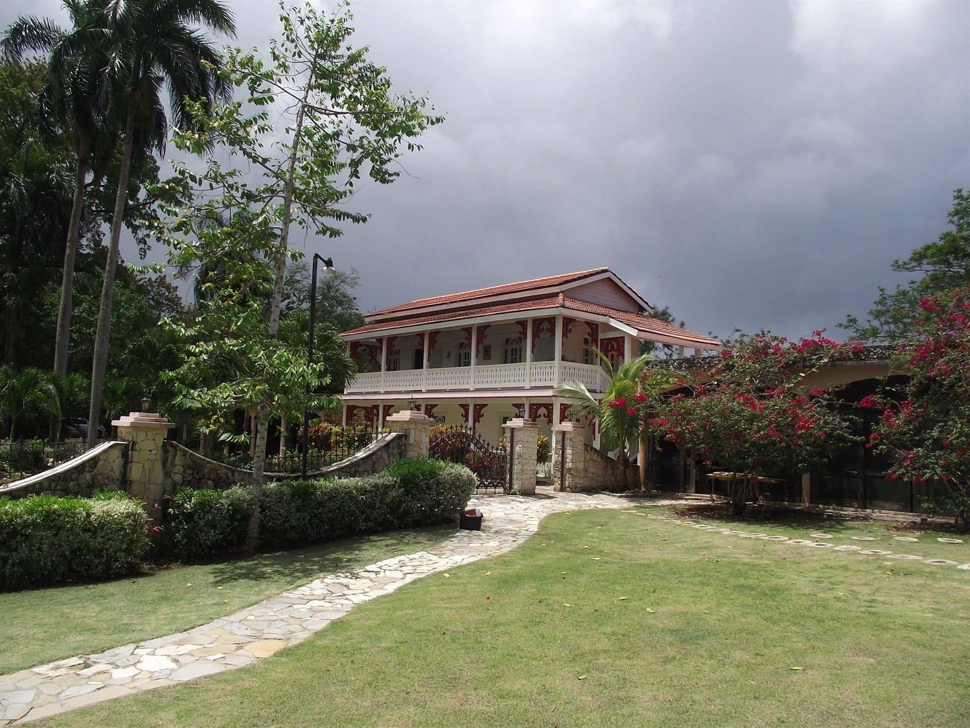The Palace At Playa Grande 4*