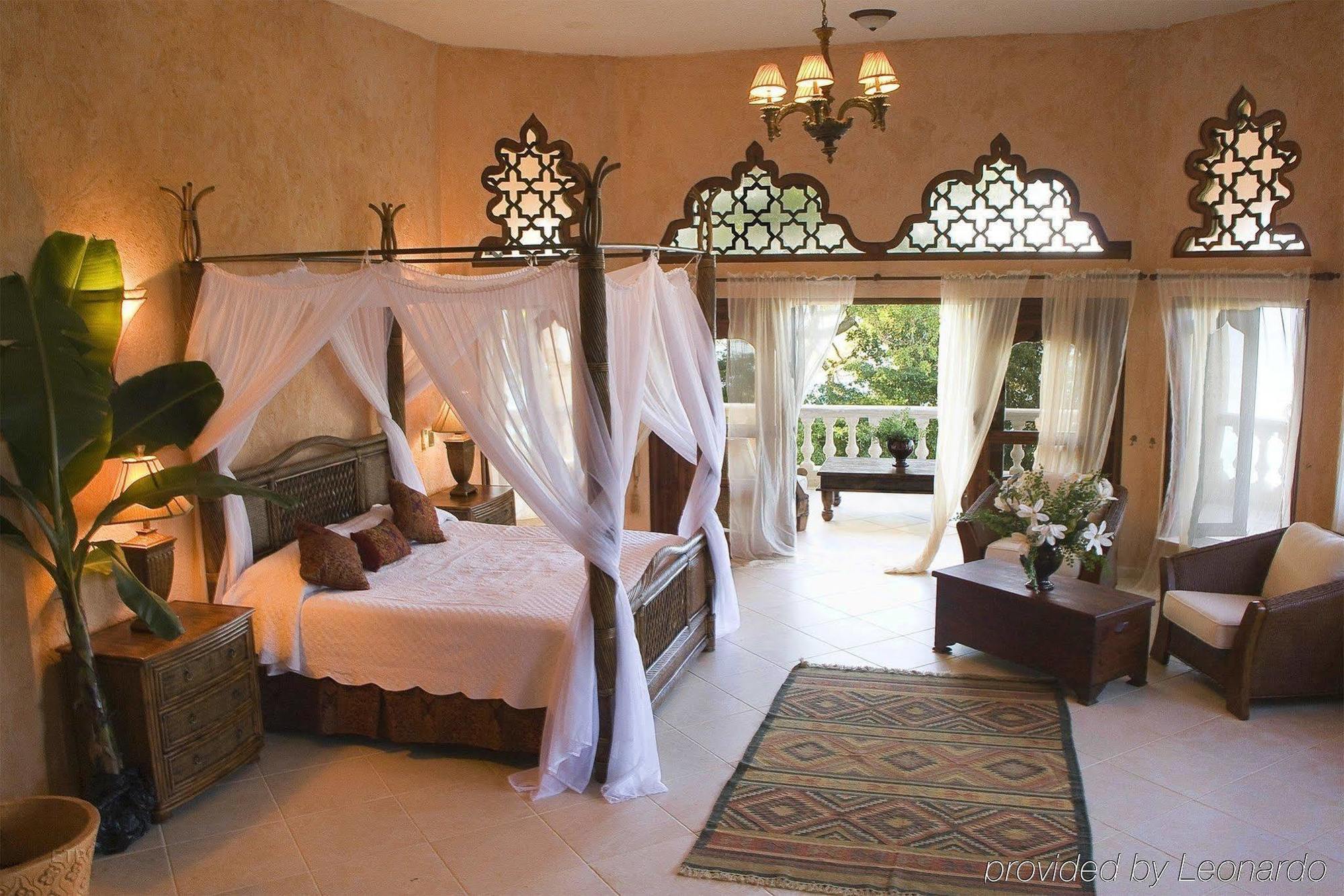 The Palace At Playa Grande 4*