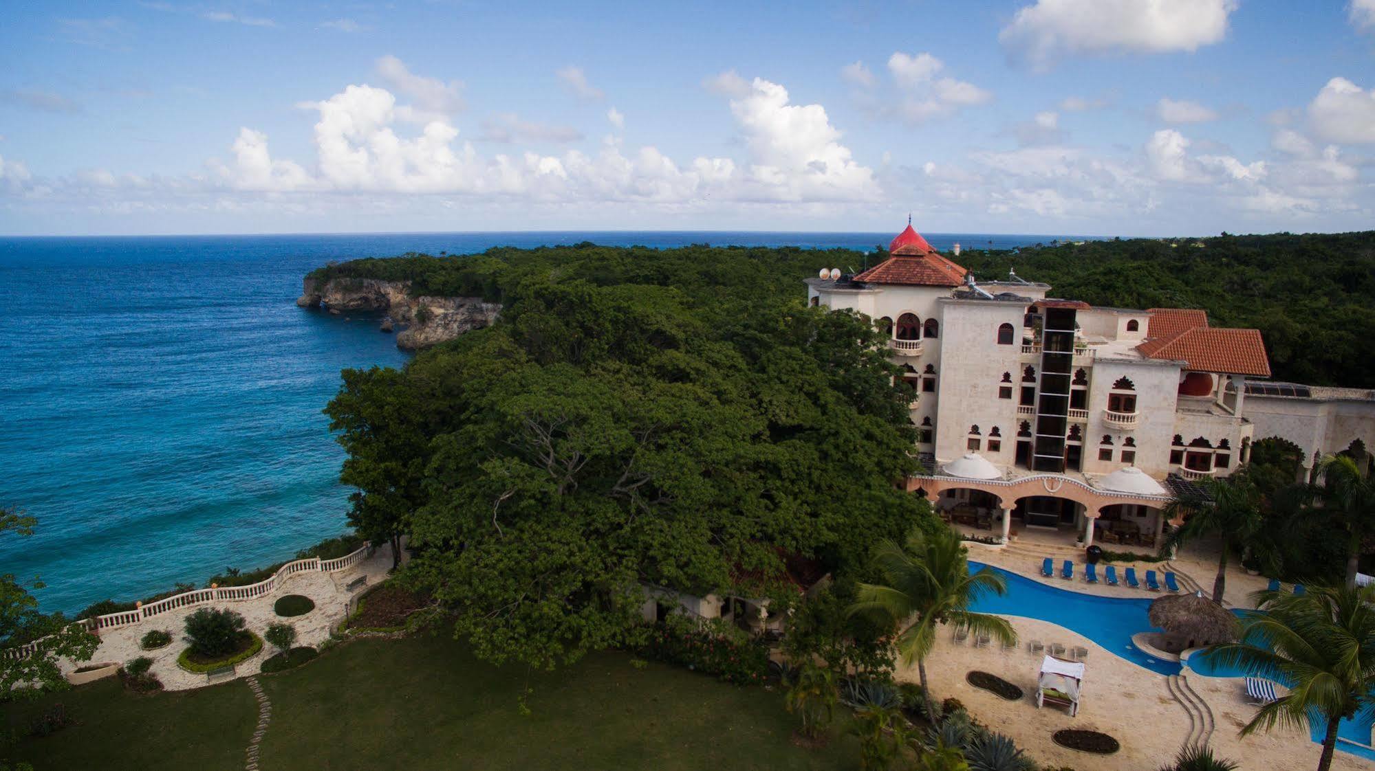 The Palace At Playa Grande 4*