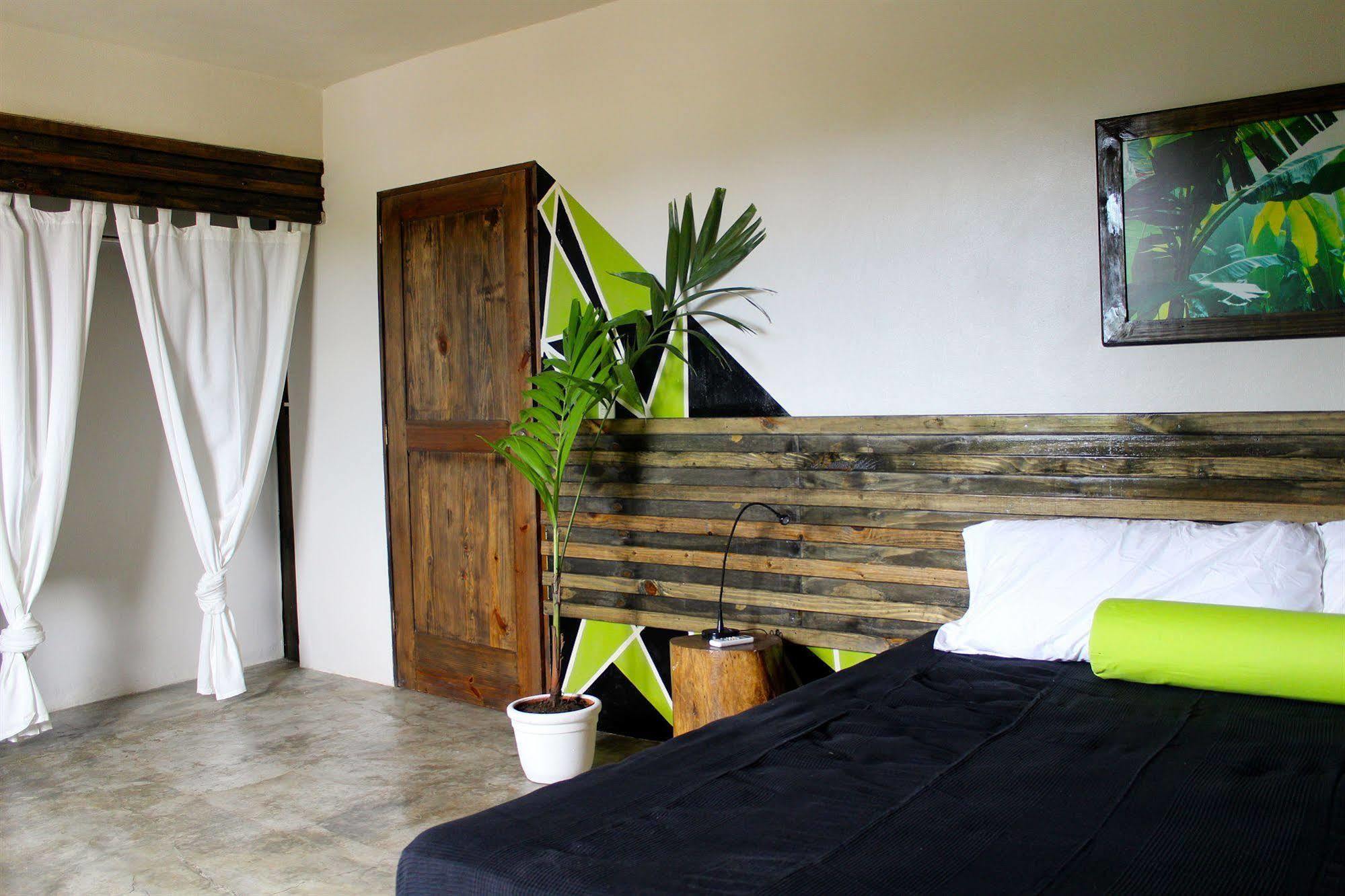 Urban Hotel