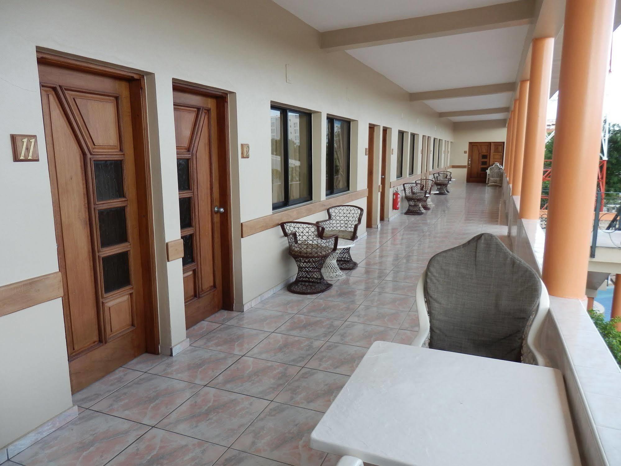 Garant & Hotel 3*