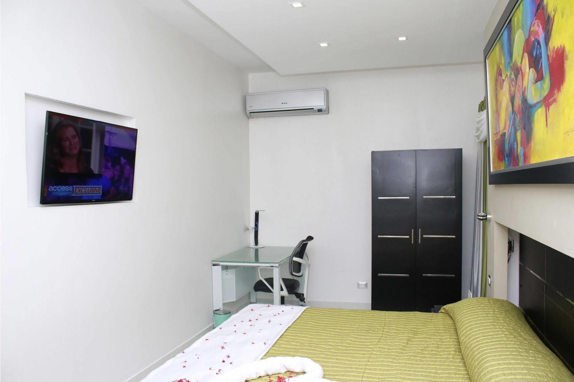 Aparthotel La Morada 3*