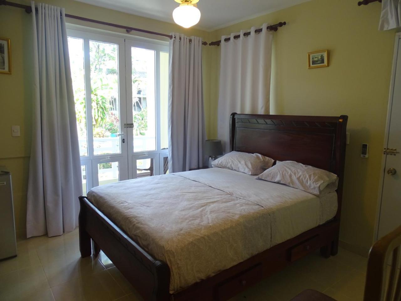 Albatros Aparthotel 2*