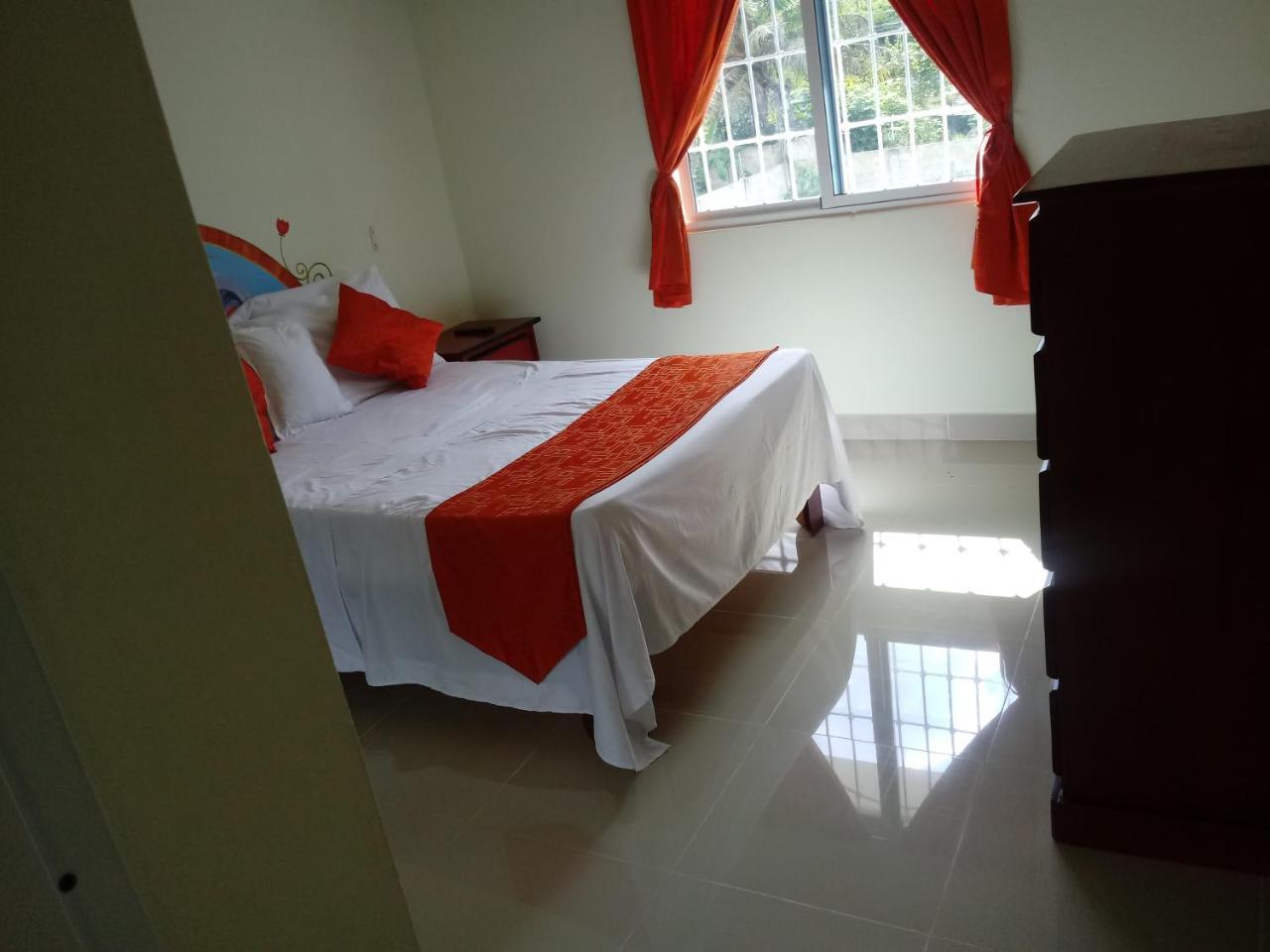 Edificio Cinda Foundation Apartment LA ALTAGRACIA