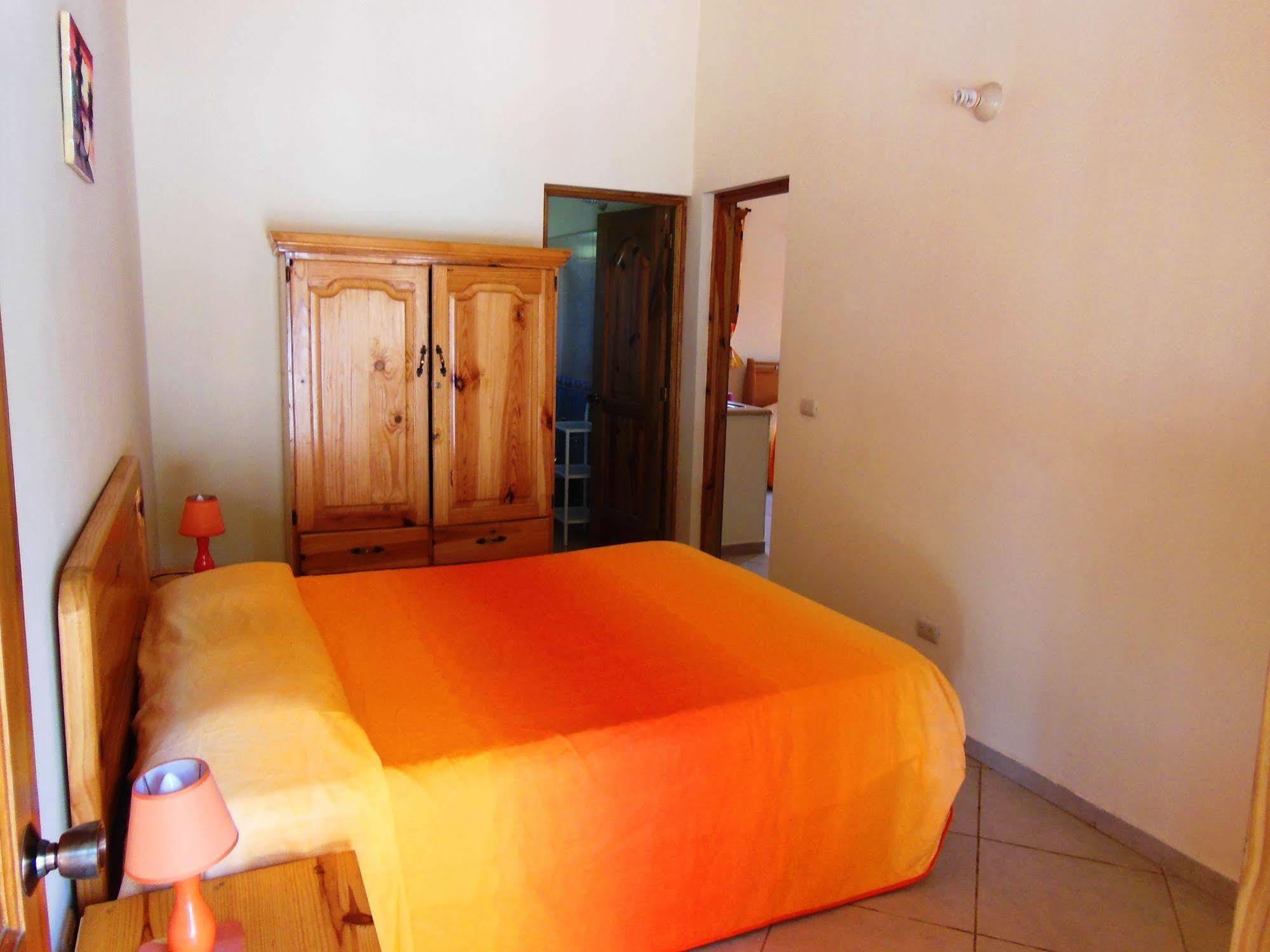 Aparthotel Casa Lily & Coco 2*