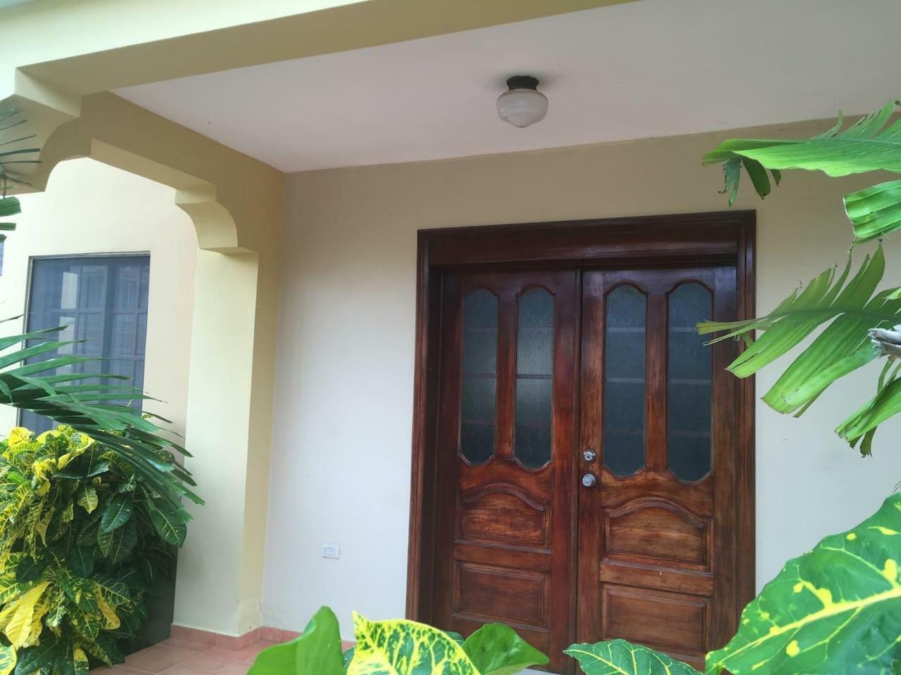 Las Palmera Deluxe. Ideal Families Near Matilda Beach. Playa Bavaro Punta Cana