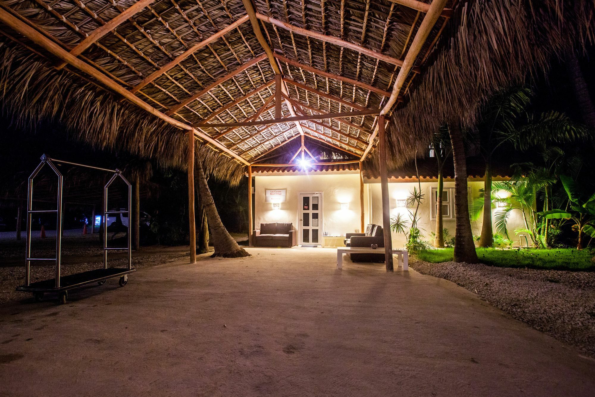 Hotel Corales Village 4*