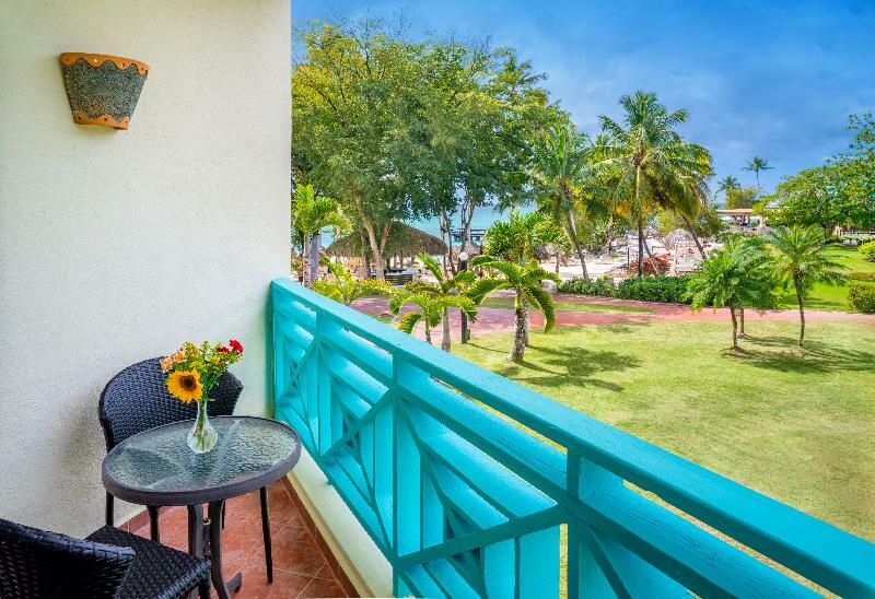 Resort Dreams La Romana And (adults Only) 5*