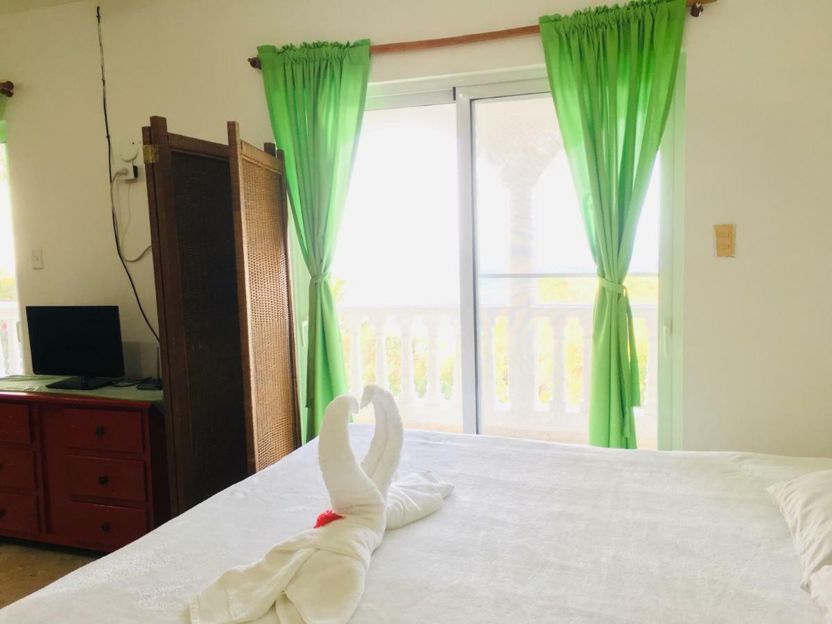 Peaceful Ocean View Studio Guest house