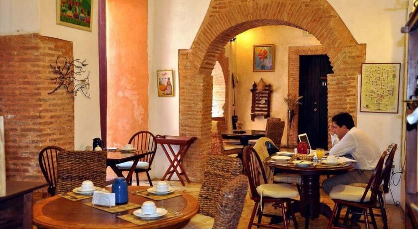 Dona Elvira Boutique Hotel 4*