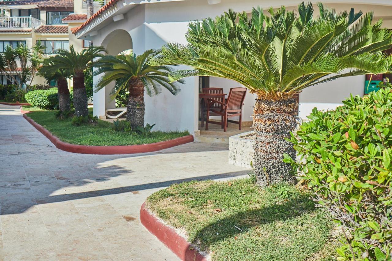 Corales Village Hotel
