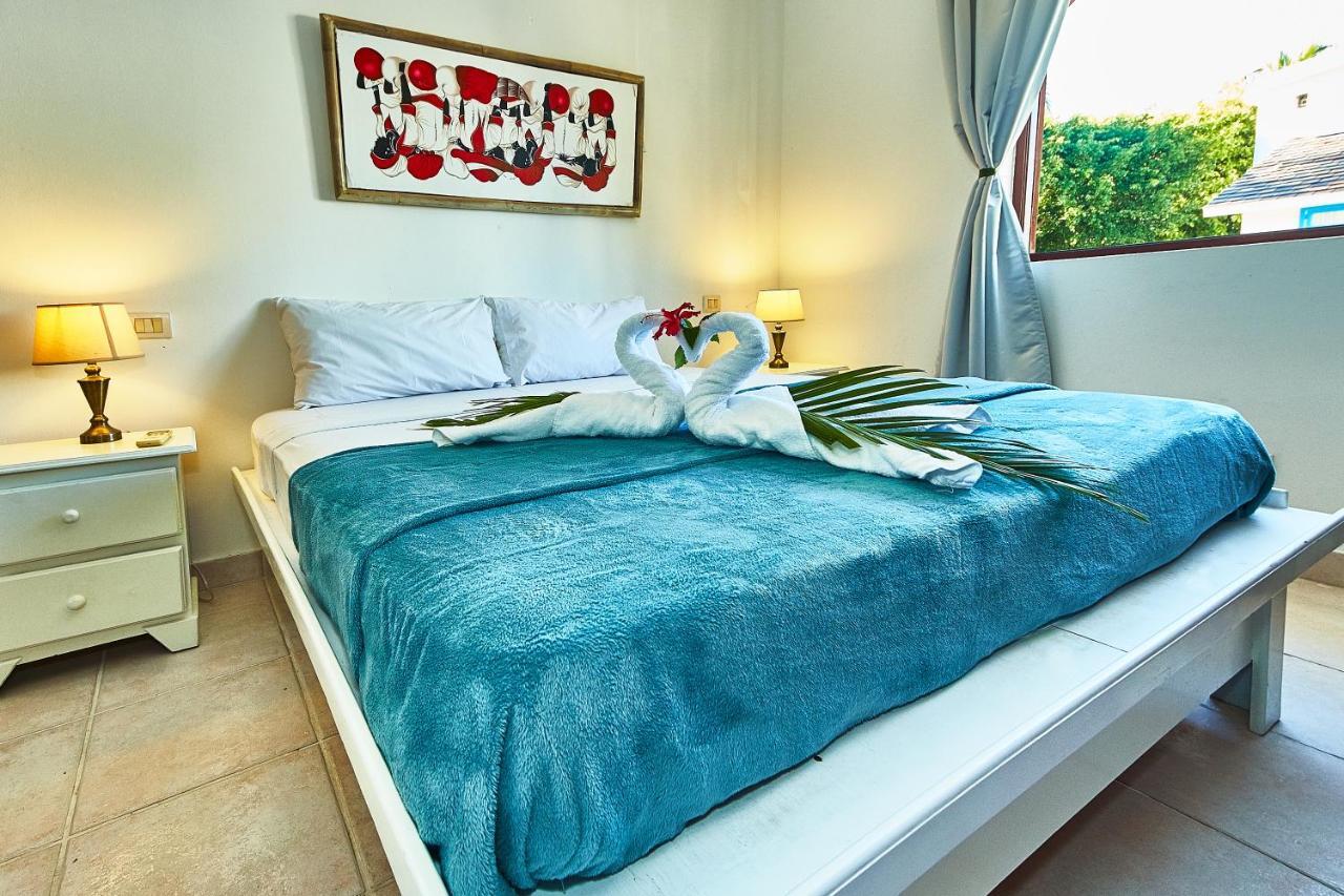 Corales Village