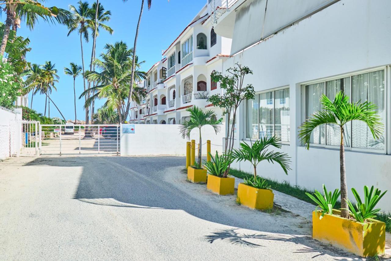 Corales Village