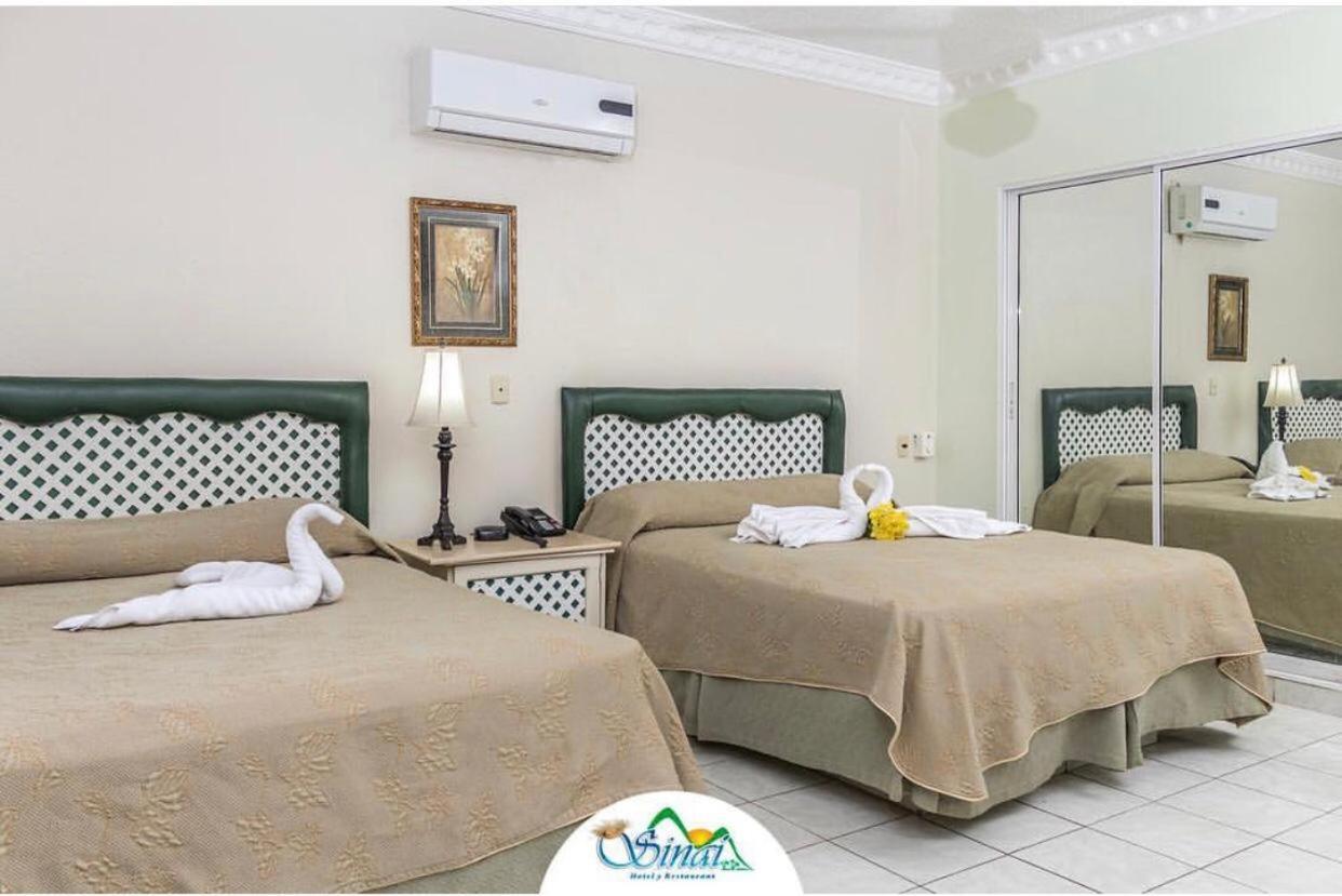 Sinai 3* Nagua