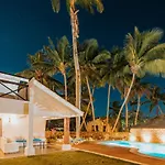 Condo Hotel Playa Las Ballenas