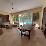 B&B Pavillion
