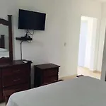 Aparta Hotel El Sol, Home Near Airport Sdq