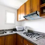 Tropicana Suites Deluxe Beach Club & Pool - Playa Los Corales