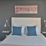 Lincoln Suite