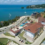 Hacienda Samana Bay Hotel