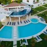 New Beachfront Penthouse Punta Popy