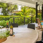 El Encuentro Surf Lodge