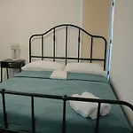 Residenciales H1 & H2 - Breakfast & Room Service - Airport Close