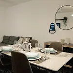Residenciales H1 & H2 - Breakfast & Room Service - Airport Close