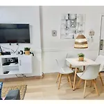 Spectacular Condominium Between The City And The Sea