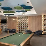 Hodelpa Garden Court