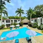 Coral Blanco Hotel