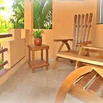 Sea Breeze Condo