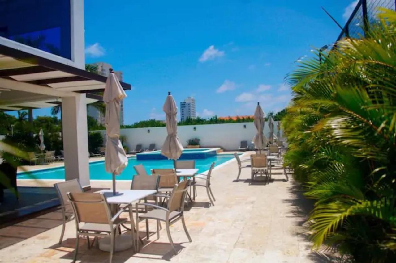 Elegante Aqua Marine Apartment
