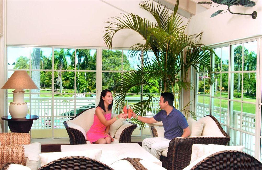 Hotel Vh - Victoria & Beach