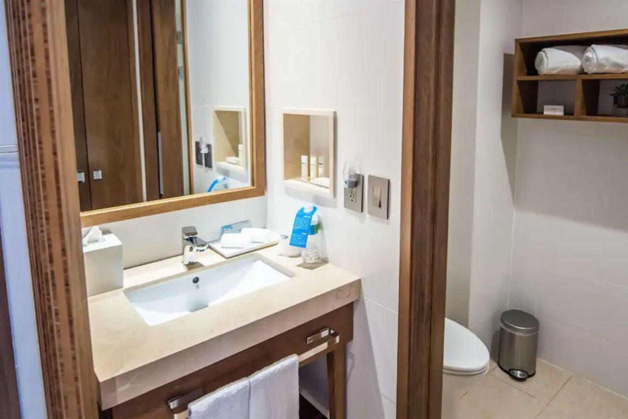 Hampton By Hilton Santo Domingo Airport 3*