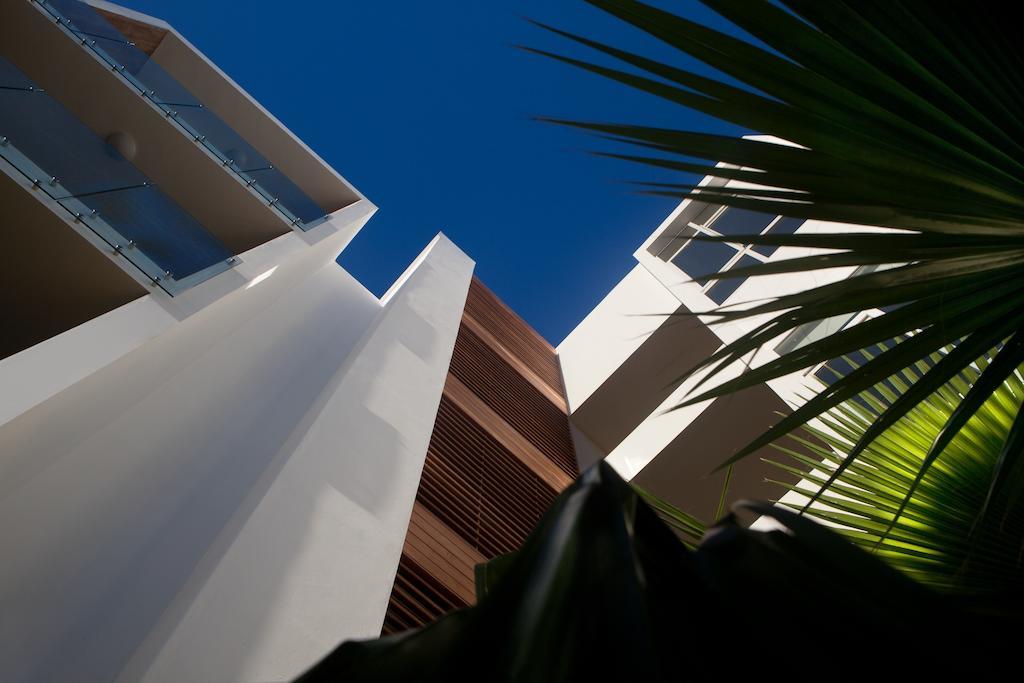 Aparthotel Ultravioleta Boutique Residences 5*