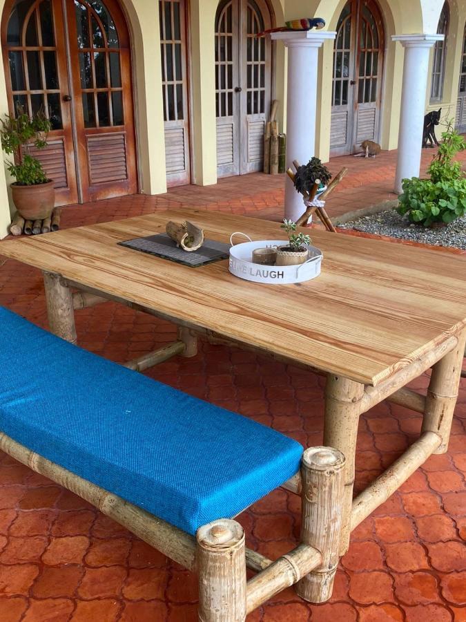 El Castillo Tropical Homestay Cabrera
