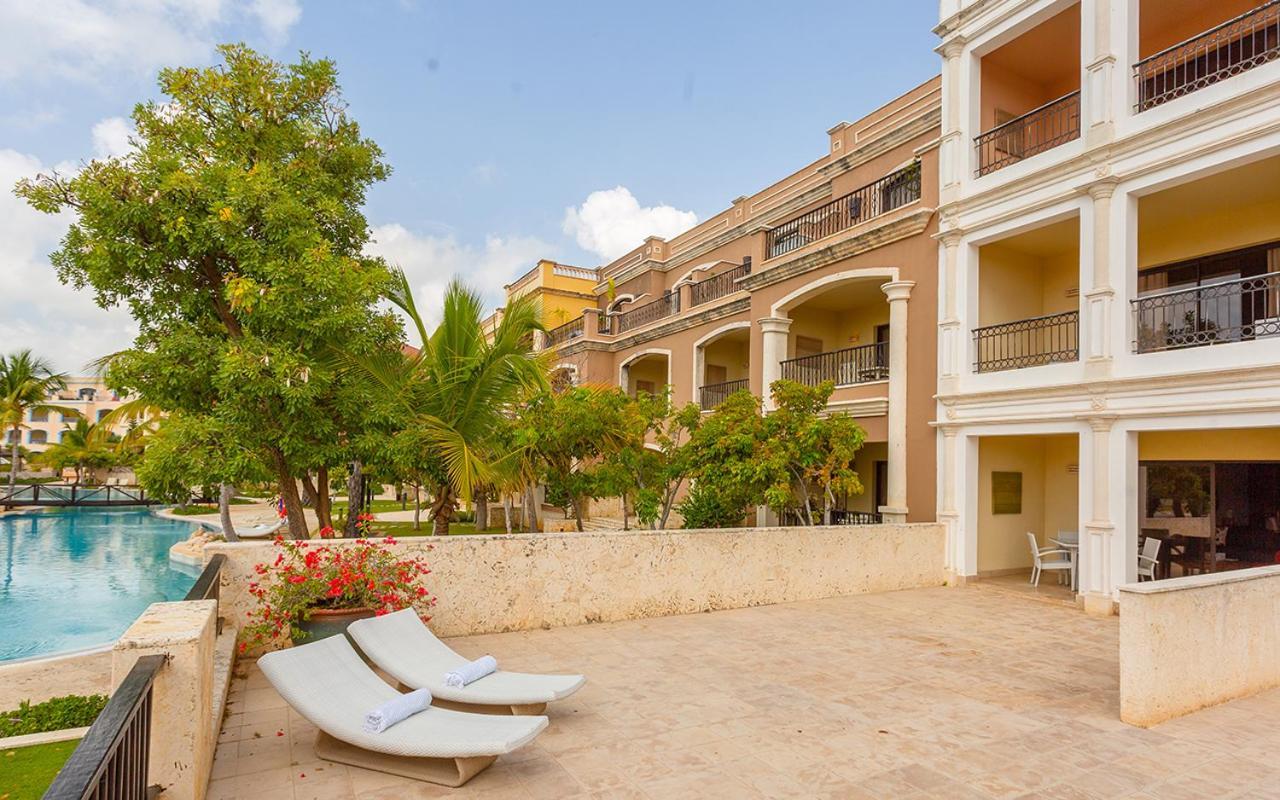 Luxe 1 Bedroom Cap Cana, Dr - Steps Away From Pool, King Bed, Caribbean Paradise! Apartment *