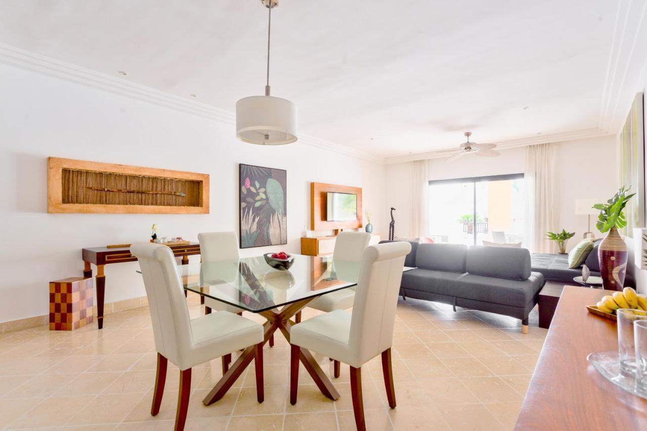 Luxe 1 Bedroom Cap Cana, Dr - Steps Away From Pool, King Bed, Caribbean Paradise! Punta Cana