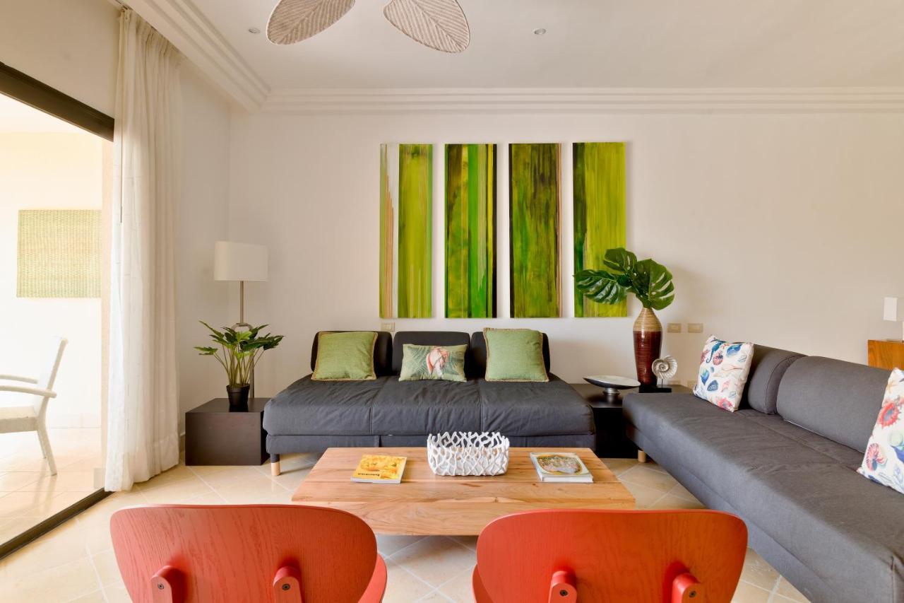 Luxe 1 Bedroom Cap Cana, Dr - Steps Away From Pool, King Bed, Caribbean Paradise! Apartment *